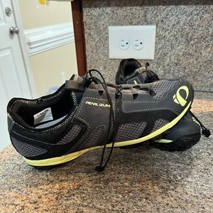 Pearl Izumi women’s cycling shoes